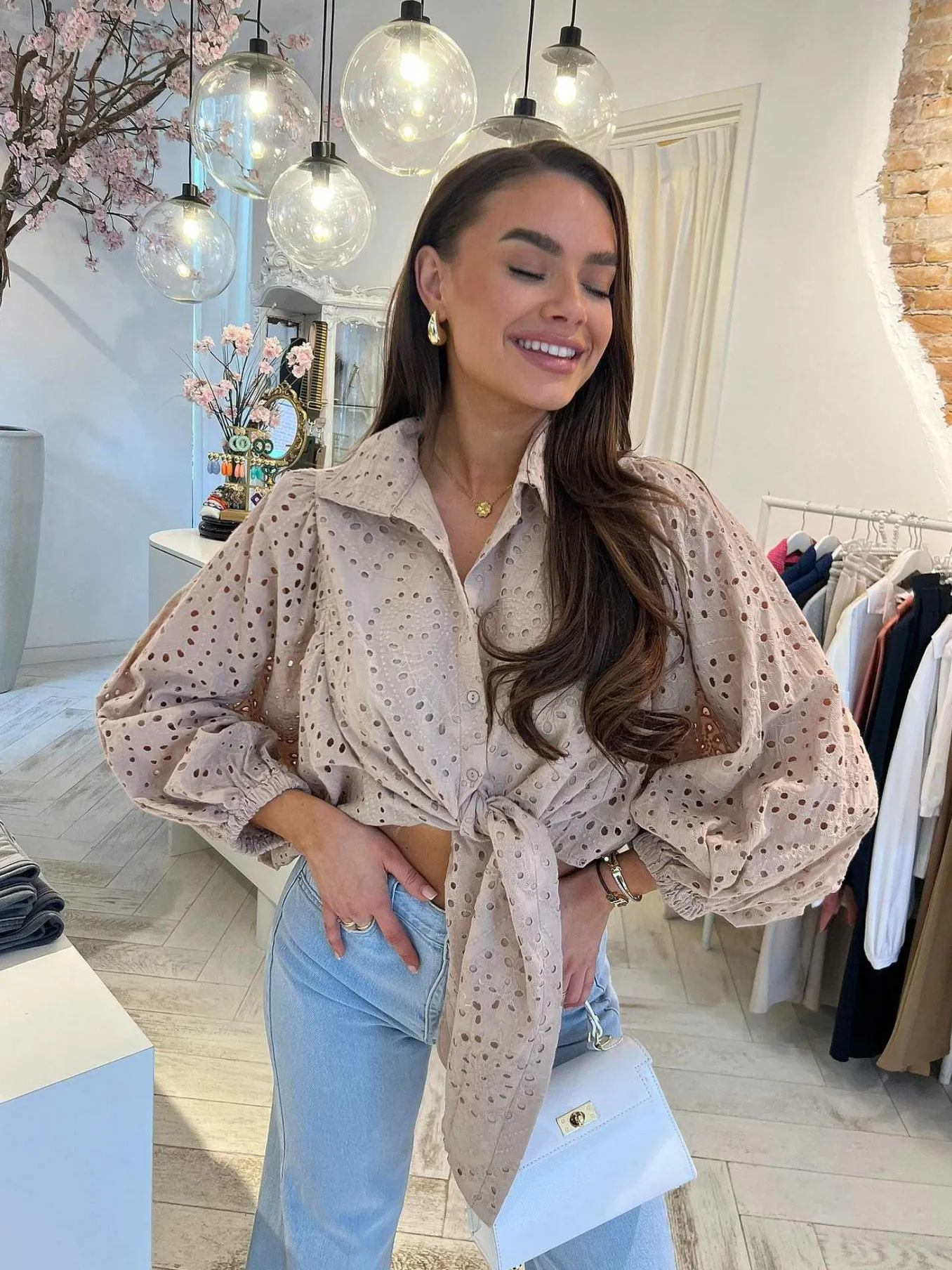 Flash Sale Bodhi Cropped Broderie Blouse Beige Tops & Blousjes