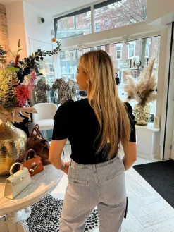 Online Claire Top Black Tops & Blousjes