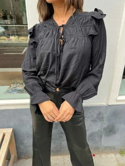 New Daphne Ruffle Blouse Black Tops & Blousjes
