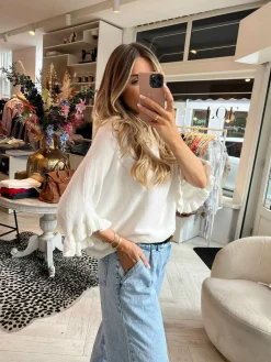 Fashion Fien Short Sleeve Ruffle Top Off White Tops & Blousjes