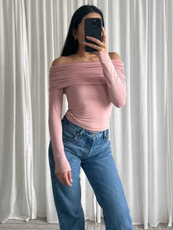 Flash Sale Lana Off Shoulder Top Vintage Pink Tops & Blousjes