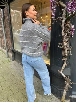 Outlet Lara Ruffle Striped Vest Grey Vesten