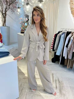 Discount Lexi Suit Stone Sets