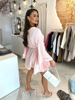 Flash Sale Mila Plisse Dress Baby Pink Jurken