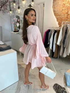 Flash Sale Mila Plisse Dress Baby Pink Jurken
