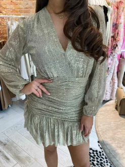 Best Nella Glitter Ruffle Dress Gold Jurken