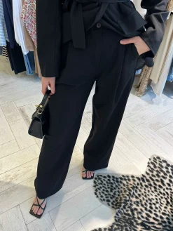 Best Nova Suit Black Sets