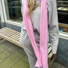 Online The Supersoft Scarf Baby Pink Mutsen & Sjaals