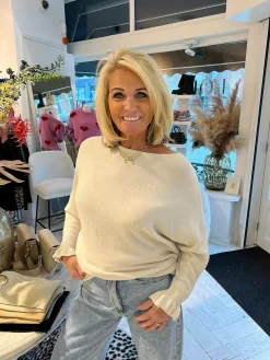 Online Vlinder Ruffle Sleeve Beige Truien