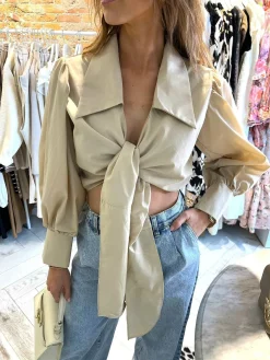 Hot Yara Cropped Blouse Beige Tops & Blousjes